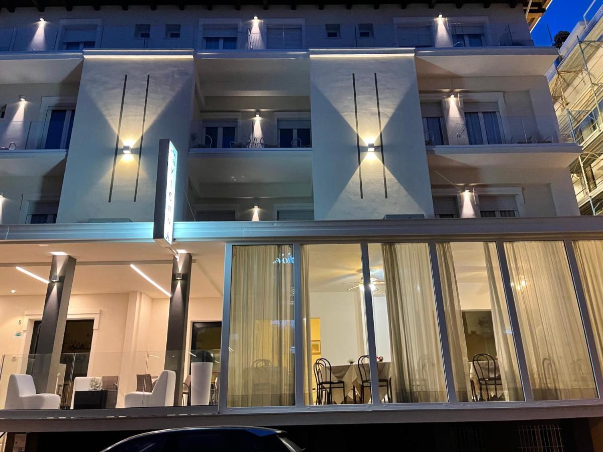 Hotel Vienna Rivazzurra Rimini Eksteriør bilde