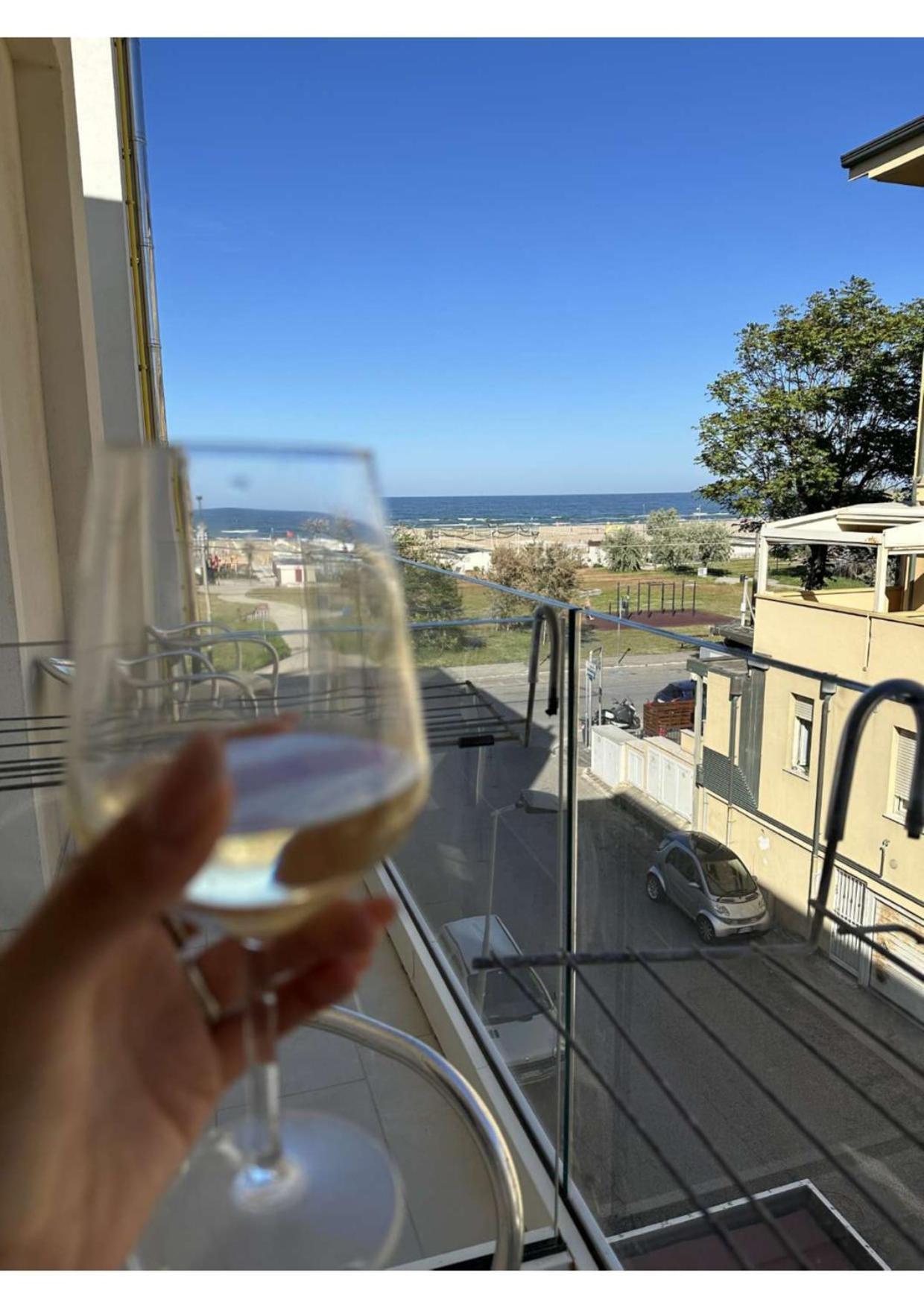 Hotel Vienna Rivazzurra Rimini Eksteriør bilde