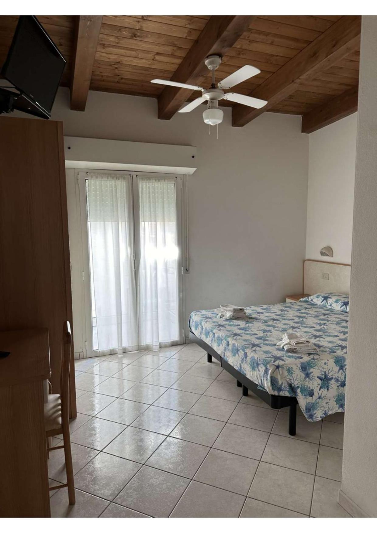 Hotel Vienna Rivazzurra Rimini Eksteriør bilde