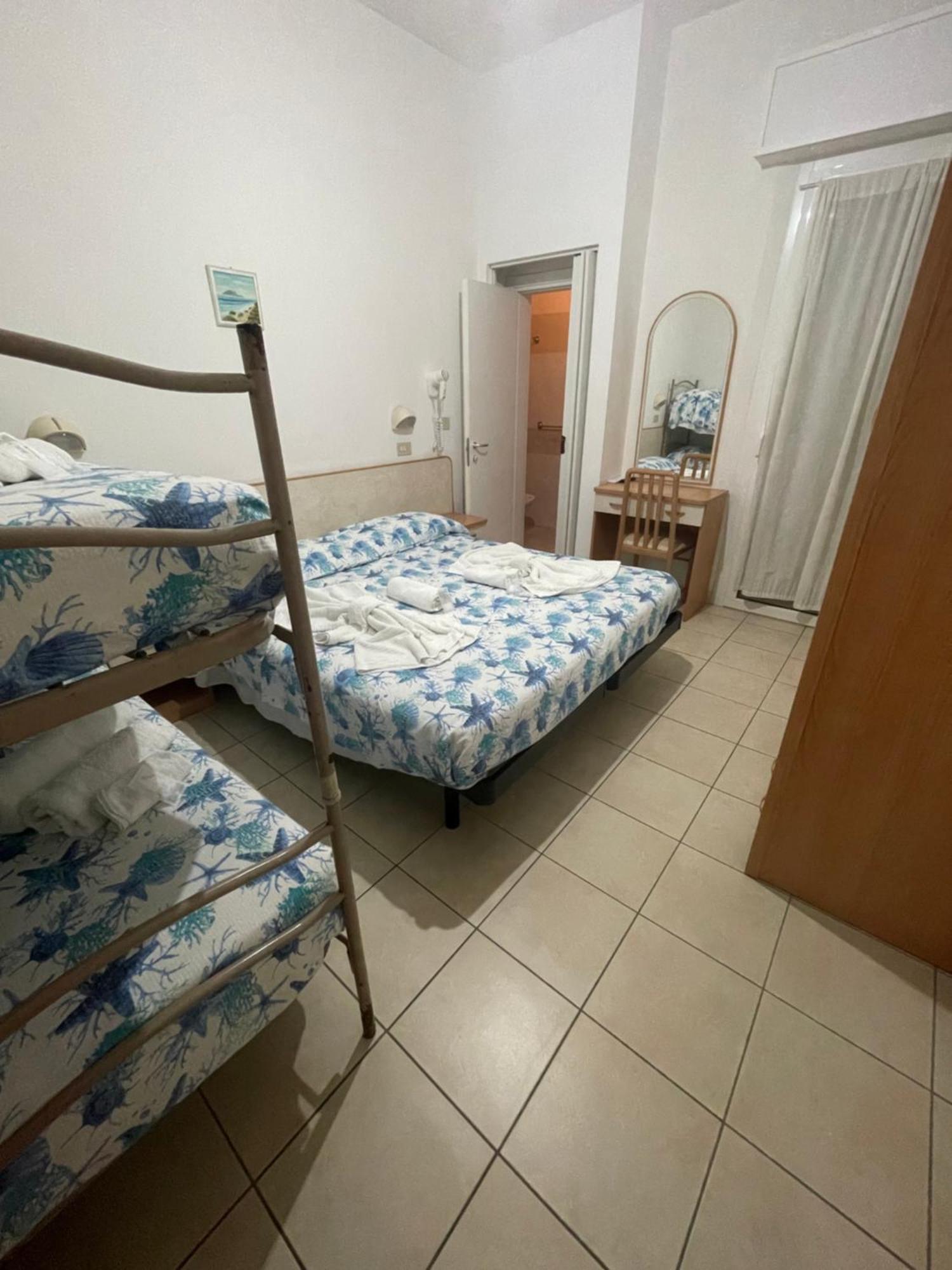 Hotel Vienna Rivazzurra Rimini Eksteriør bilde