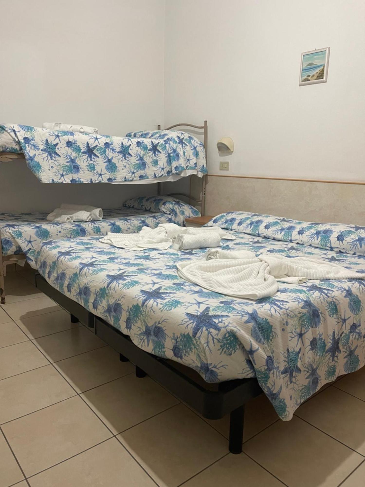 Hotel Vienna Rivazzurra Rimini Eksteriør bilde