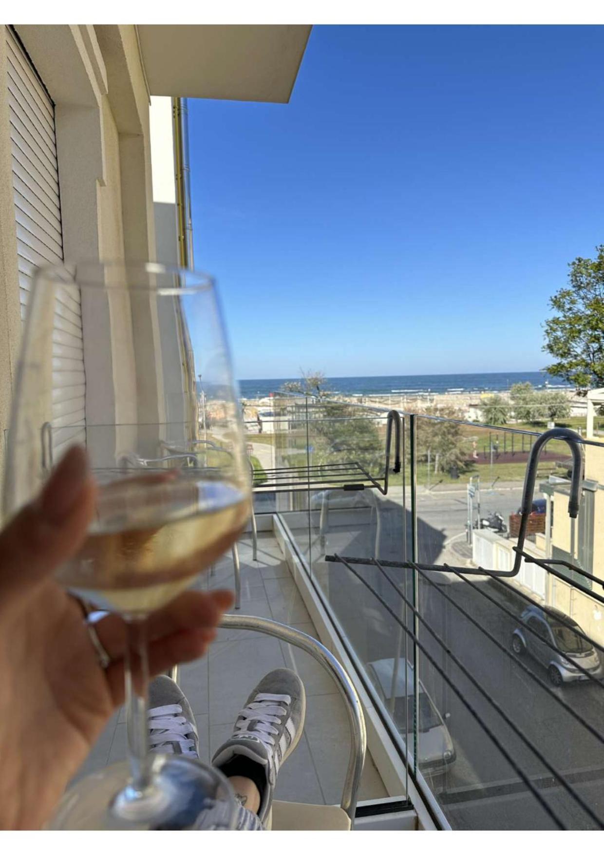Hotel Vienna Rivazzurra Rimini Eksteriør bilde